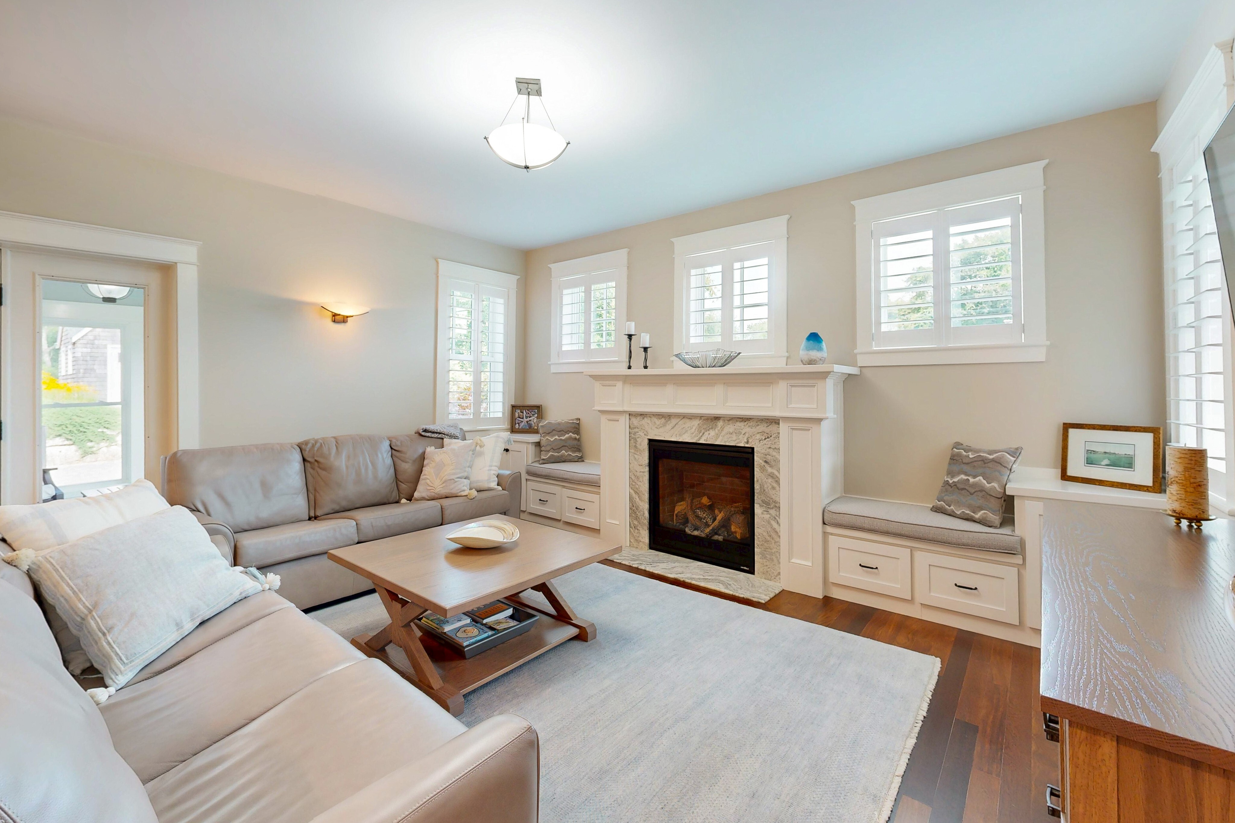 Living room with fireplace and custom built-ins